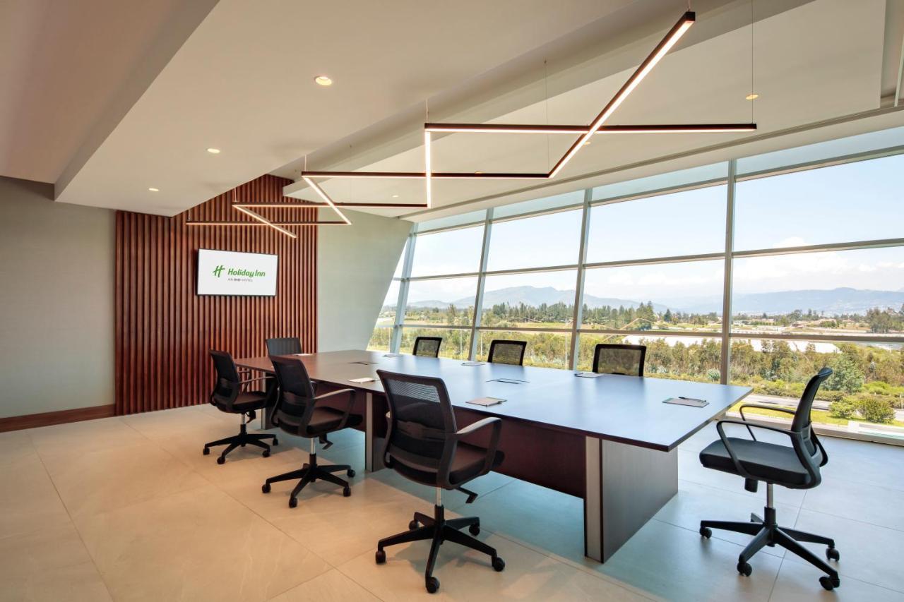 Holiday Inn - Quito Airport By Ihg Tababela Exterior foto Meeting room at the headquarters of the National University System
