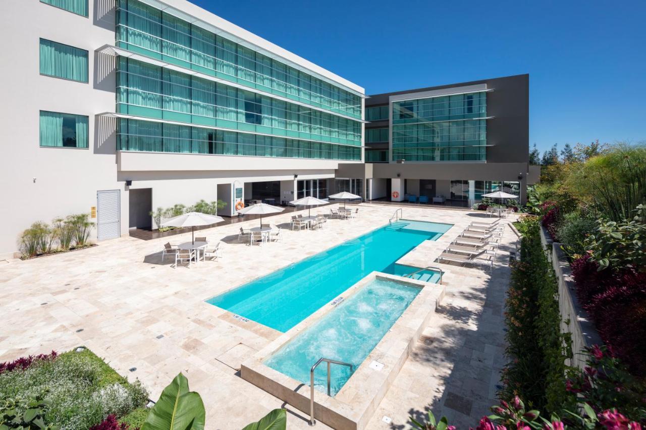 Holiday Inn - Quito Airport By Ihg Tababela Exterior foto